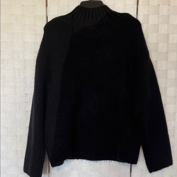 GB Black Sweater with Je Ne Sais Quoi Size Medium PTP 23”-28” NWT - Picture 3 of 7